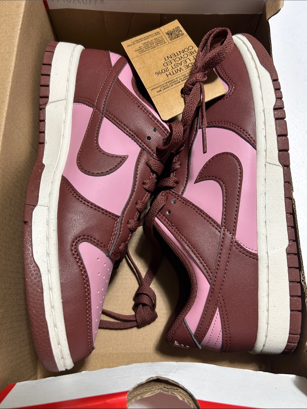 Nike Low-Top Sneakers dunks in Pink and Maroon